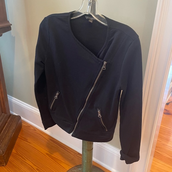 Cool Black Zip Jacket by Banana Republic - Picture 6 of 6